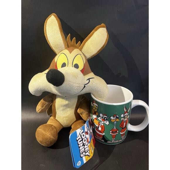Looney Tunes Mug | Merry Wittle Christmas | VTG '95 | Bonus: Wylie Coyote Plush - Picture 2 of 12